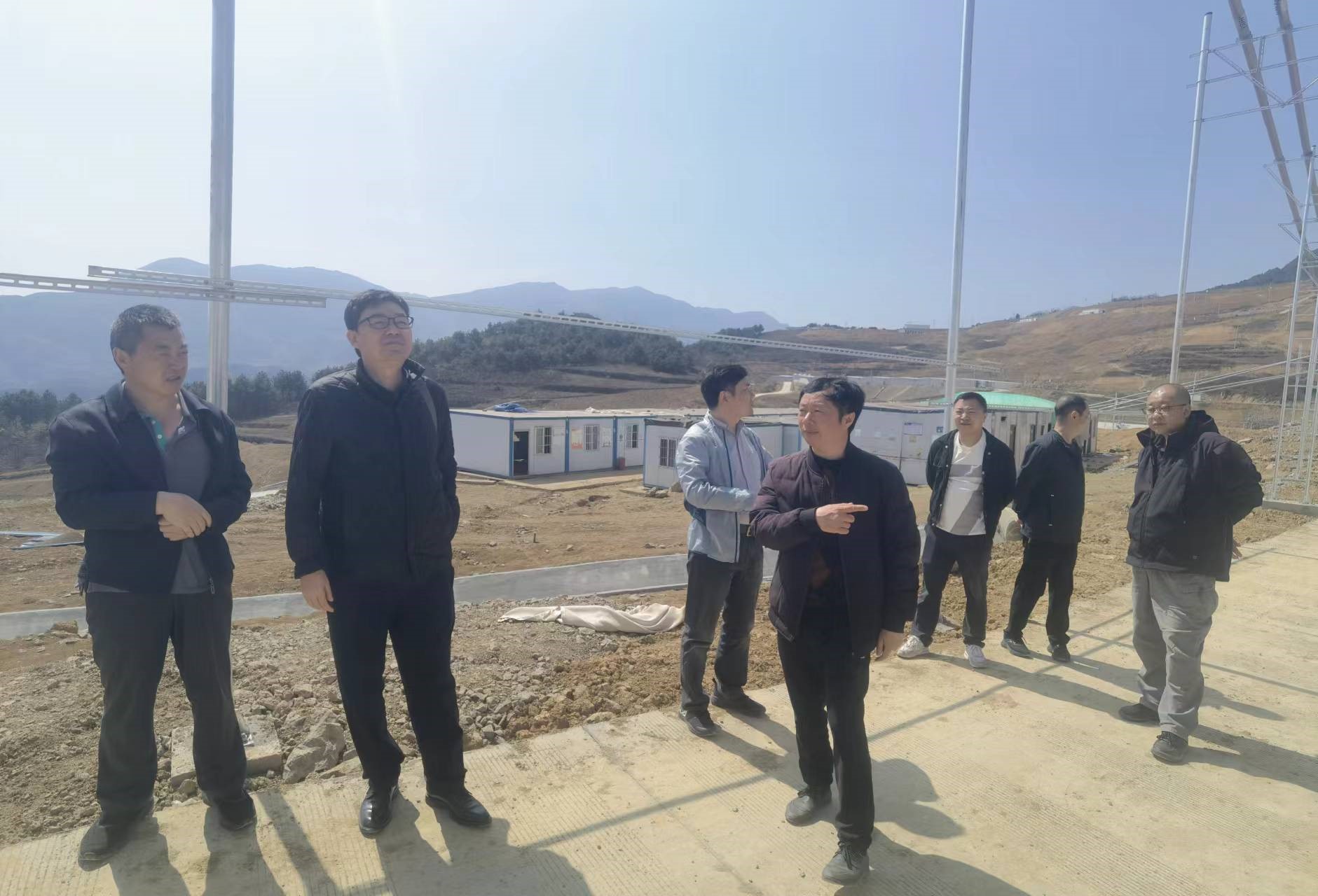 肉牛、生猪产业专家团赴大关县开展产业调研和技术指导